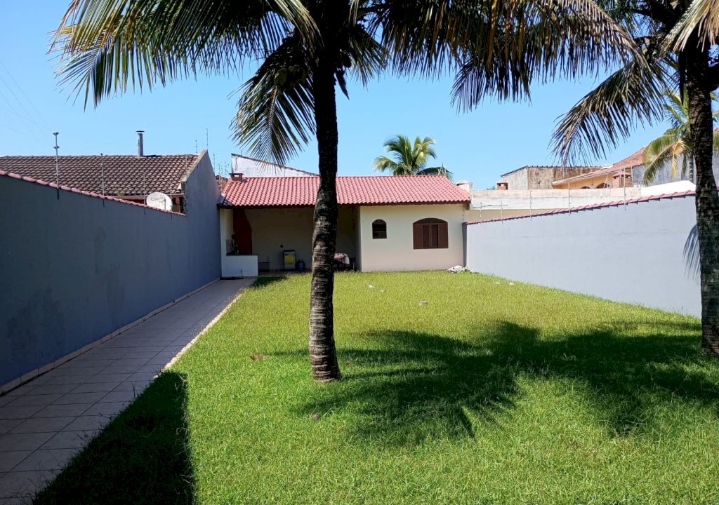 Imagem imóvel Casa com terreno de 622,00 excelente localização em Itanhaém