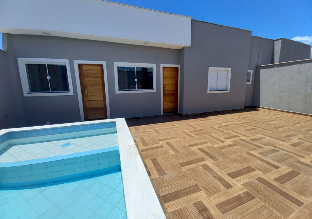 Imagem imóvel Casa 2 dormitórios (1 Suíte) com piscina Jardim Guacyra