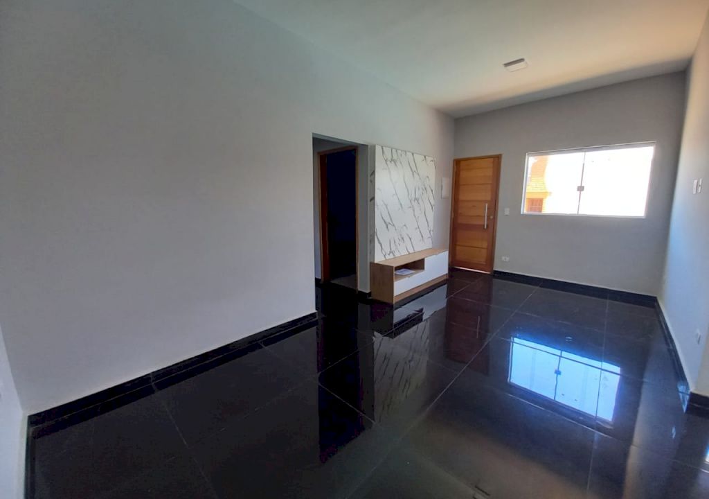 Imagem imóvel Casa 2 dormitórios (1 Suíte) com piscina Jardim Guacyra