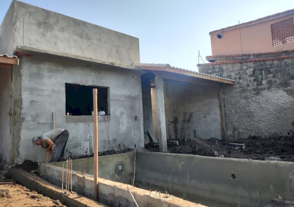 Imagem imóvel CASA COM 3 DORMITÓRIOS E PISCINA EM ITANHAÉM/SP.