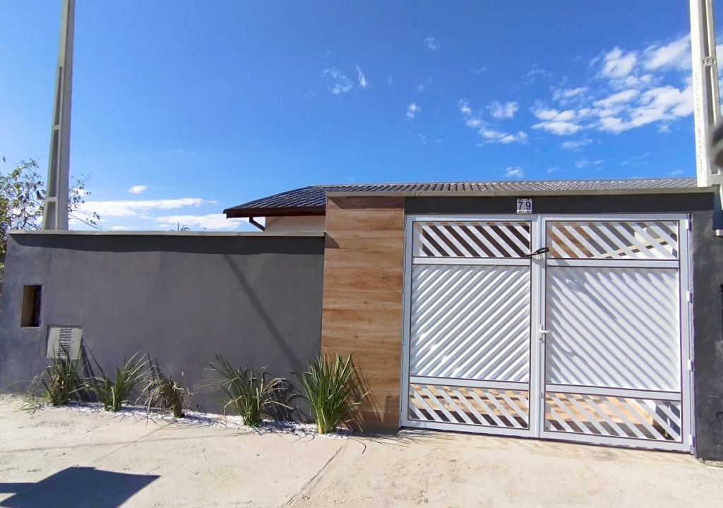 Imagem imóvel Casa À Venda em Itanhaém com 2 Dormitórios com piscina