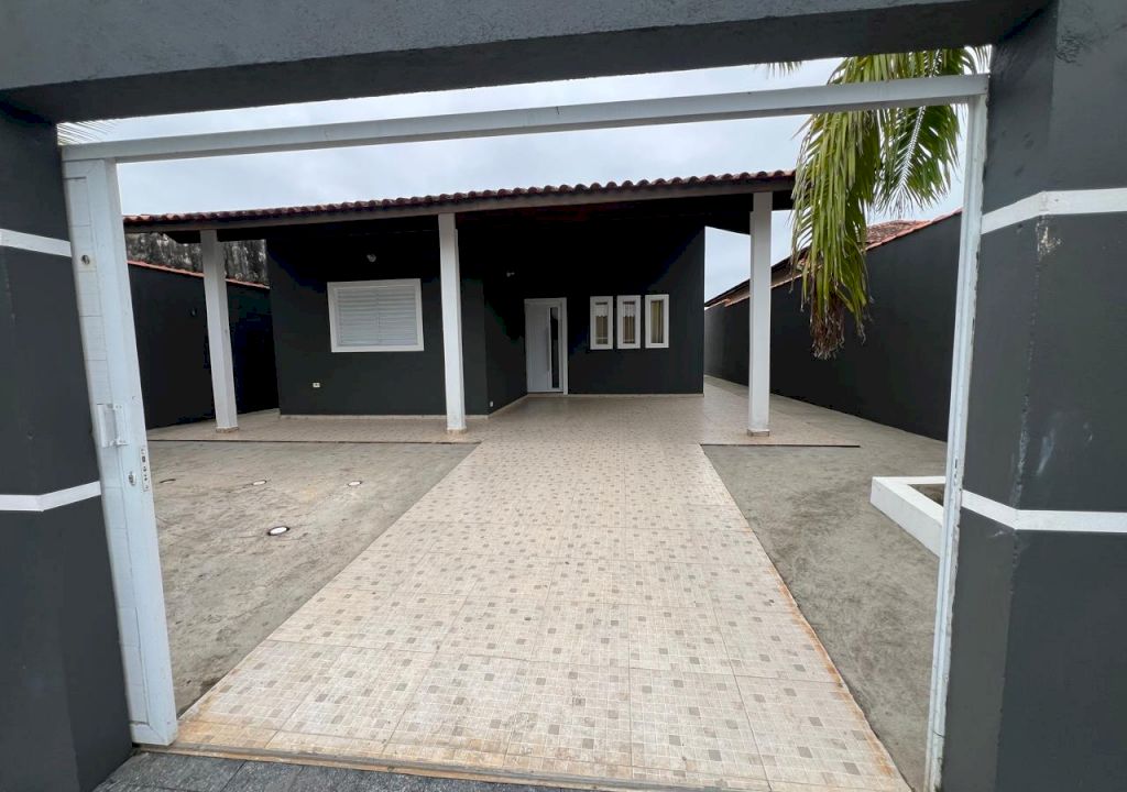 Imagem imóvel Casa À Venda em Itanhaém com 3 Dormitórios com piscina