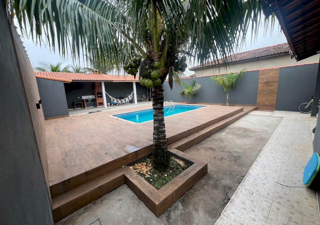 Imagem imóvel Casa À Venda em Itanhaém com 3 Dormitórios com piscina